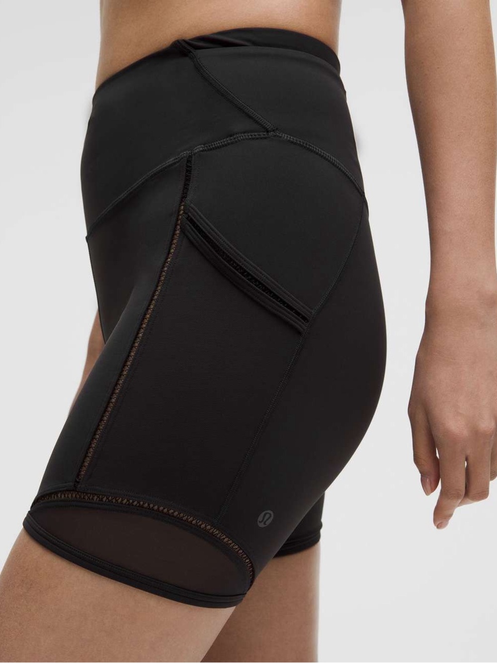 Lululemon Fast and Free High-Rise Lace Trim Short - Size 4